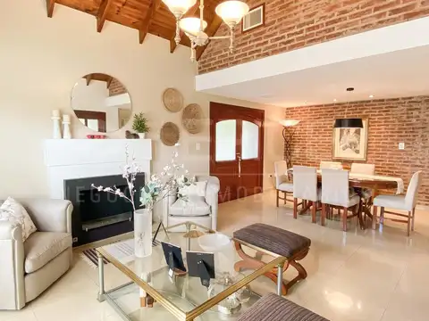 Casa en venta - Campos de Echeverría