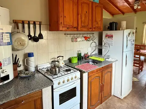 Casa 3 ambientes con 1 baño