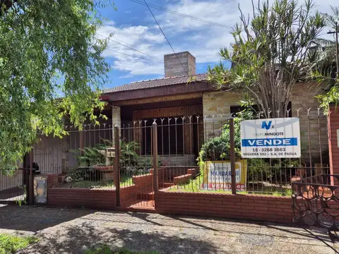 SE VENDE CASA DE DOS DORMITORIOS EN PADUA SUR