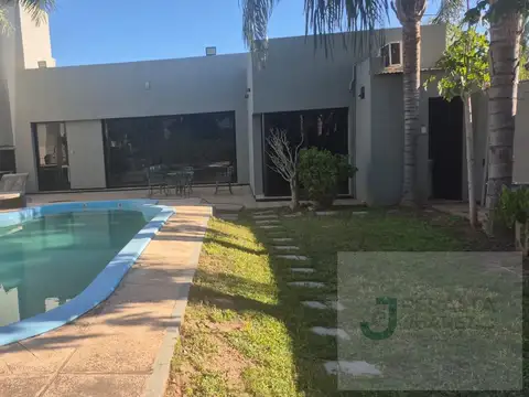Ideal Quincho completo con piscina en VENTA
