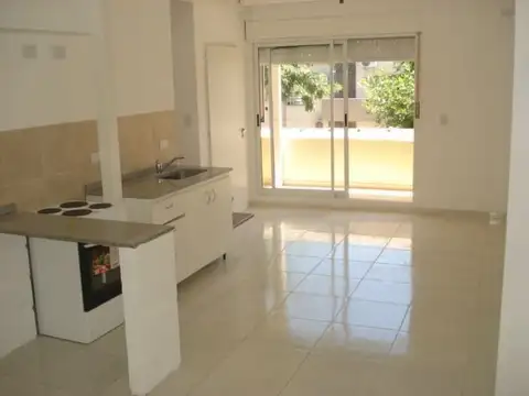 B Aizpurua 3300, Piso 1