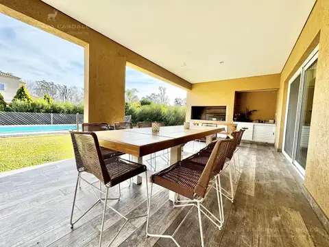Casa en Alquiler al Este