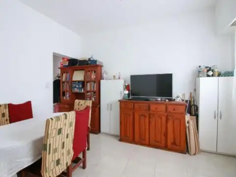 Sarmiento 4500 , Piso 1