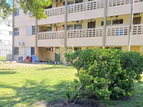 EDIFICIO 41- DEPARTAMENTO 4 AMBIENTES- EDIFICIO CON PARQUE- PLAYA ESTACIONAMIENTO-REJAS PERIMETRALES