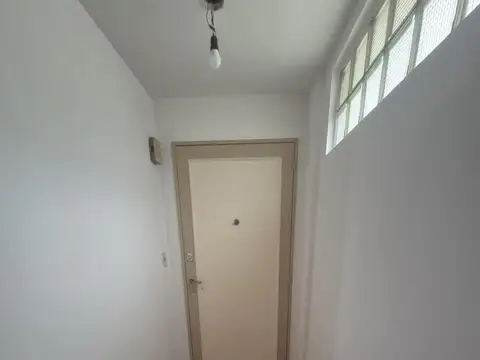 Oficina 2 ambientes con 1 baño