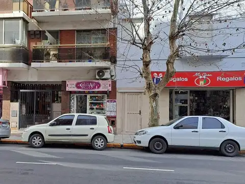 Local en Venta 35 años
