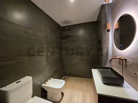 Chalet estilo Mar del Plata reciclado a nuevo – Barrio San José - A 3 cuadras de Av. Independencia