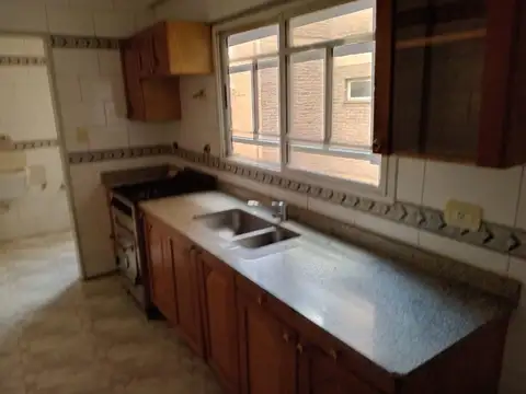 Departamento en Alquiler con 1 cocheras