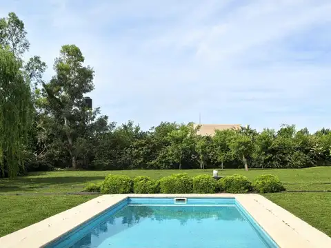 Excelente casa en venta en Chacras del ocho, al lado de Pilará