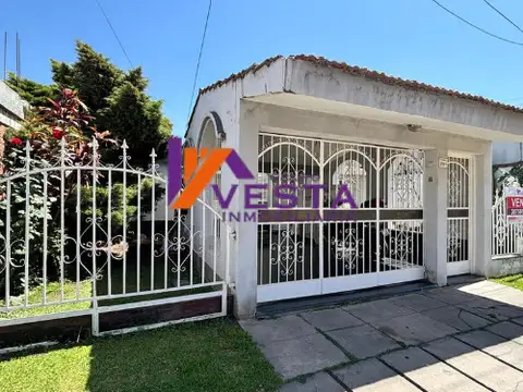 BARRIO PERIODISTA - CASA EN VENTA - ZONA SUR