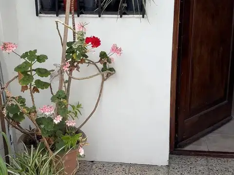 PH en alquiler en 2 ambientes Maipu al 800