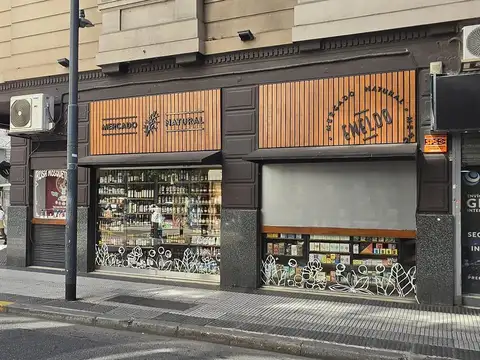 Local en Santa Fe esq Montevideo