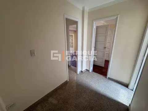 Bauness 1800, Piso 1°