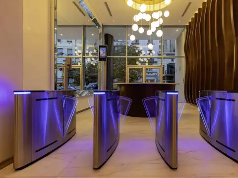 Oficina en Alquiler con 1 cochera