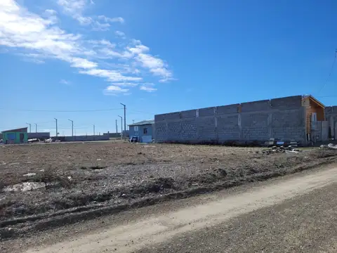 SE VENDEN LOTES EN PUNTA POPPER