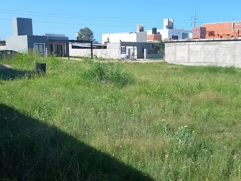 VENTA LOTE VILLA ESQUIU 360M2