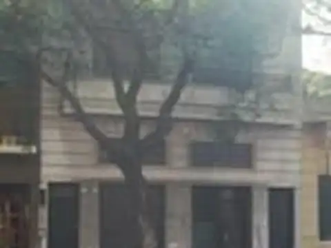 VENTA EN BLOCK.  2 LOCALES Y 2 DEPARTAMENTOS 