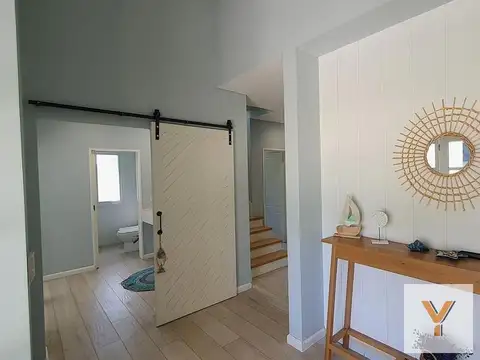 Casa 6 ambientes con 3 baños