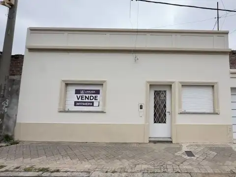 Arroyito: una casa para vivir hoy...y seguir proyectando