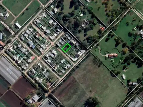 Terreno en Venta 27  mts Fondo