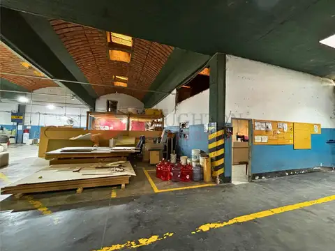 Galpon en Venta 120  mts Fondo