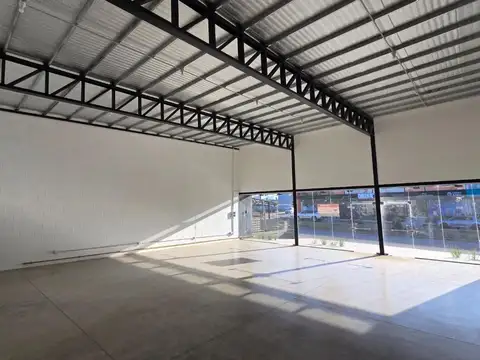 LOCAL EN DOCTA A LA VENTA SOBRE AVENIDA