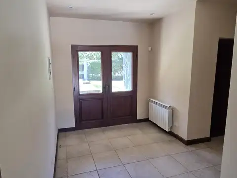 Casa en Alquiler al Oeste