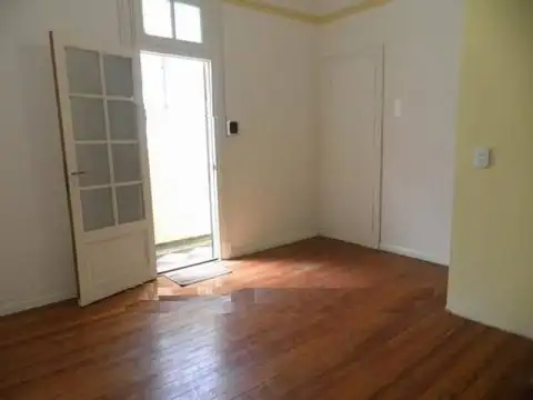 Depto Tipo Casa en Venta en Caballito, USD 270.000
