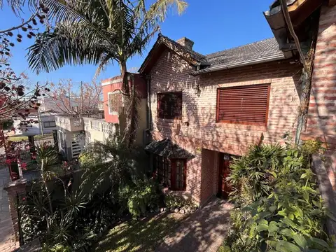 NUEVO VALOR  CASA, CINCO AMBIENTES, EN VENTA.