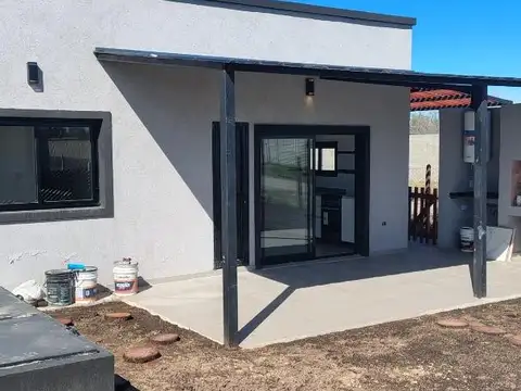 Casa en Venta en Carlos Spegazzini, USD 115.000