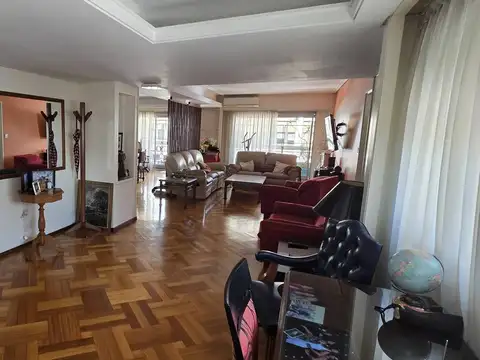 Departamento en Venta de 4 dormitorios