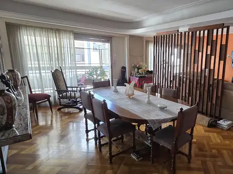 Departamento 5 ambientes con 3 baños
