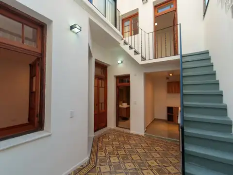 EXCELENTE PH DE 5 AMBIENTES A ESTRENAR SIN EXPENSAS CON TERRAZA Y DETALLES DE CALIDAD EN VENTA EN PARQUE CENTENARIO 