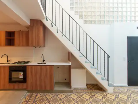 Depto Tipo Casa en Venta de 5 ambientes