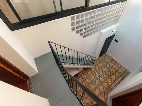 EXCELENTE PH DE 5 AMBIENTES A ESTRENAR SIN EXPENSAS CON TERRAZA Y DETALLES DE CALIDAD EN VENTA EN PARQUE CENTENARIO 