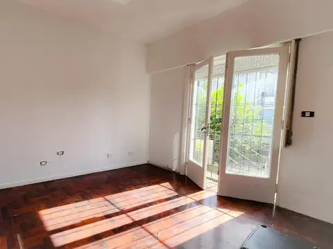 Depto Tipo Casa en Venta en Villa Lynch, USD 75.000