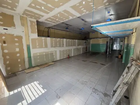Local - Alquiler - Argentina, San Miguel - Av. Presidente Arturo Illia 1361