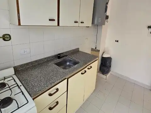 Departamento en Alquiler en Microcentro, $ 640.000