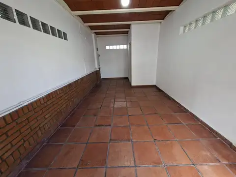 Local en Alquiler en San Antonio de Padua, $ 600.000
