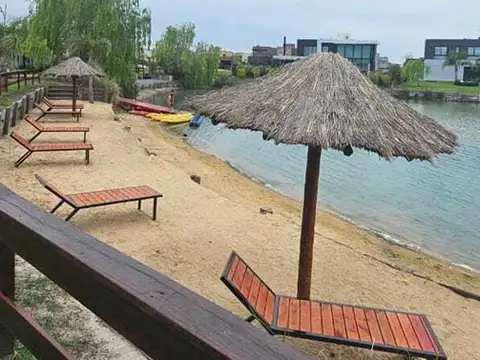 Lote a la Venta de 680 m2 en Barrio privado Lagos de Canning