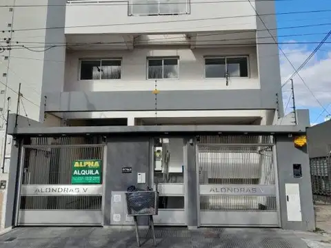 Calle 8 4700