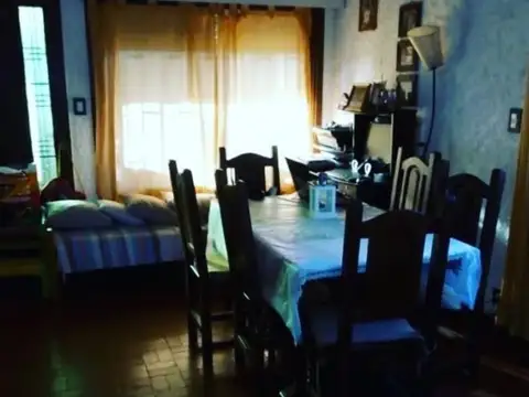 CASAQUINTA de1090 M2 ### BARRIO PARQUE EL TREBOL