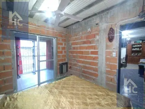 Casa 3 ambientes con 1 baño