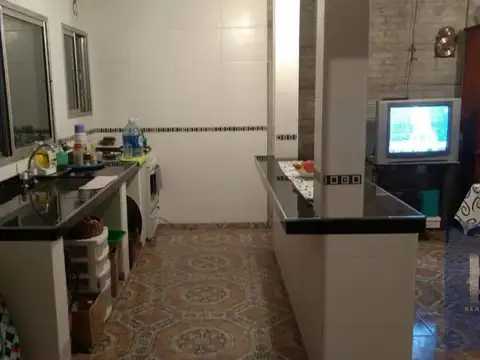 Venta-casa-3-ambientes-quinta- oportunidad -San Vicente- con detalles a  terminar-