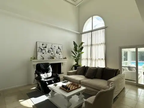 Casa en Venta en Campos De Roca, USD 350.000