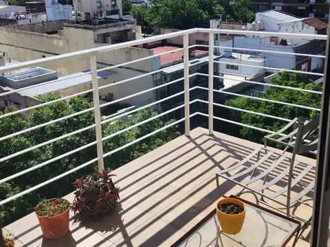 Alquiler de monoambiente divisible y amoblado en Paternal.