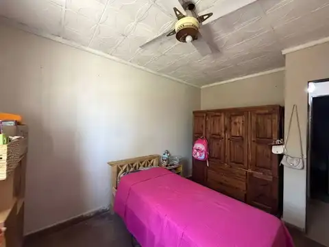 REMAX/ALQUILA/CASA/3DORM/COCHERA