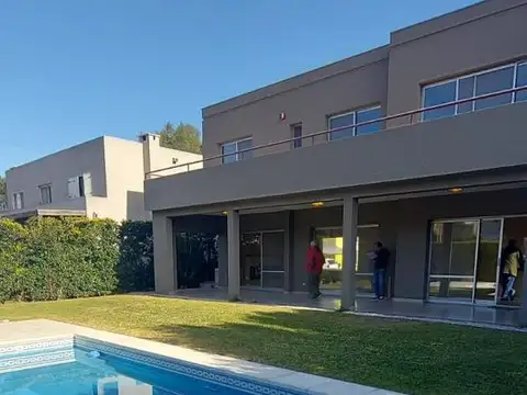 Casa en Venta al Noreste