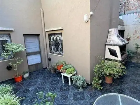 Depto Tipo Casa en Venta de 5 dormitorios
