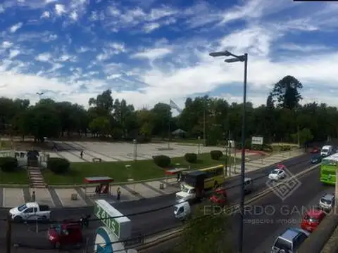 Excelente Piso con Inmejorables Vistas y Ubicación sin expensas - Apto Crédito - OPORTUNIDAD 